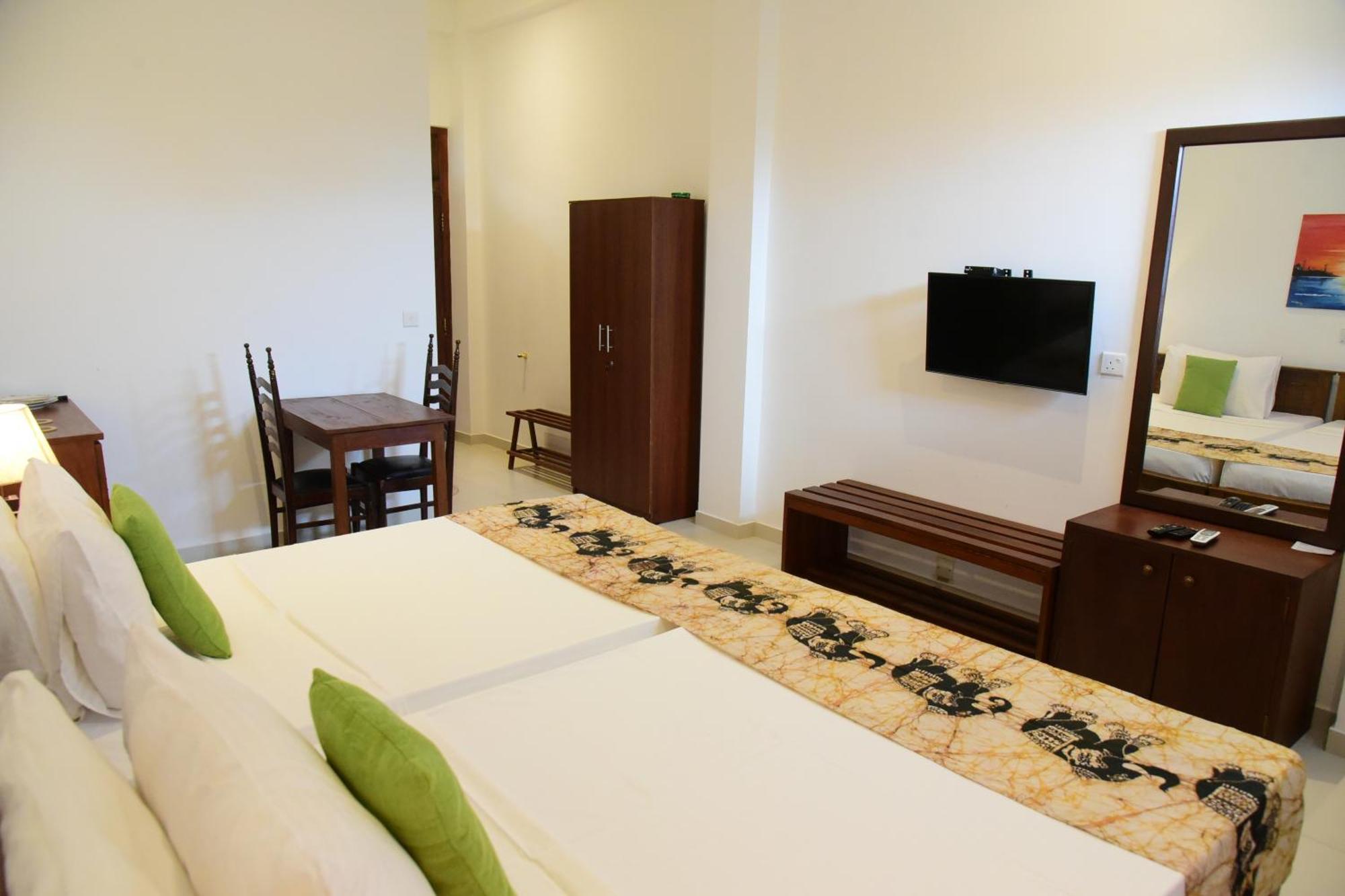 Tranquil Hotel Hikkaduwa Exterior foto